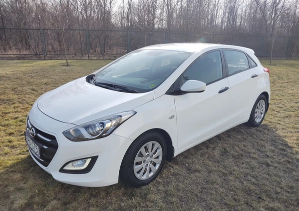 Hyundai I30 cena 30900 przebieg: 190900, rok produkcji 2016 z Pabianice małe 46